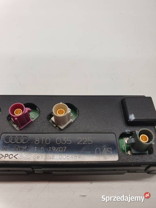 WZMACNIACZ ANTENY AUDI A5 LIFT 8T0035225