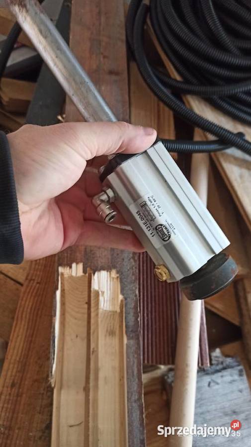 siłownik pneumatyczny ze stopka Produkcja Kłodawa