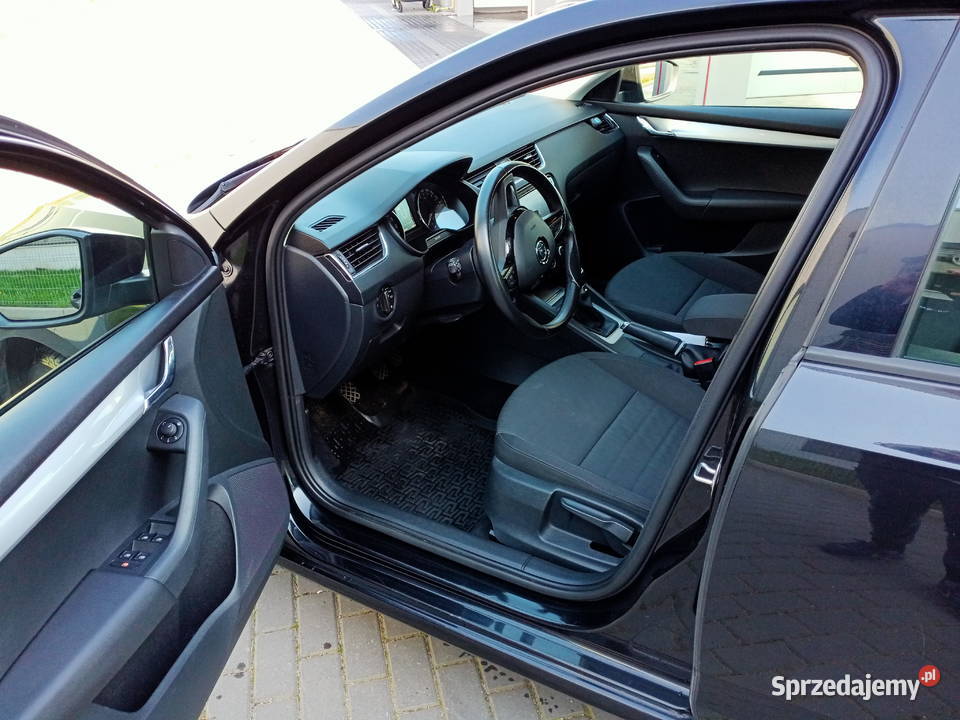 Skoda Octavia 20 150 faktura VAT 40600netto stan gniazdo USB