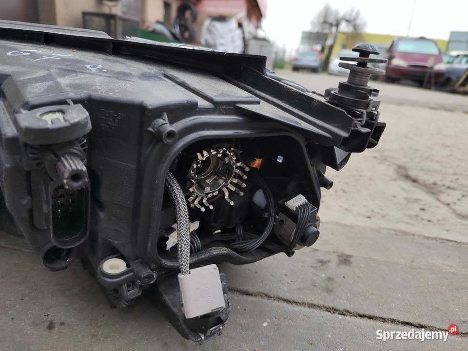 Reflektor Volkswagen Golf 7 prawy