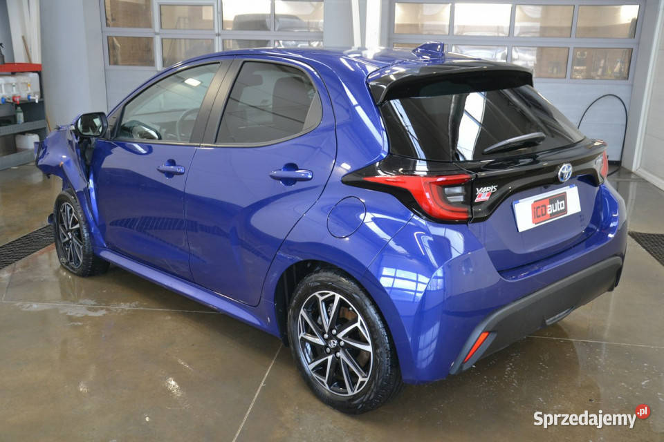 Toyota Yaris 15 benzyna 115 hybryda full led hybryda małopolskie