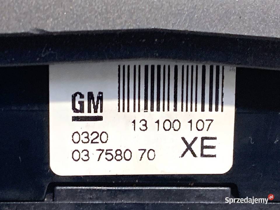 KRATKA NAWIEWU PRZÓD OPEL ASTRA H 13100107