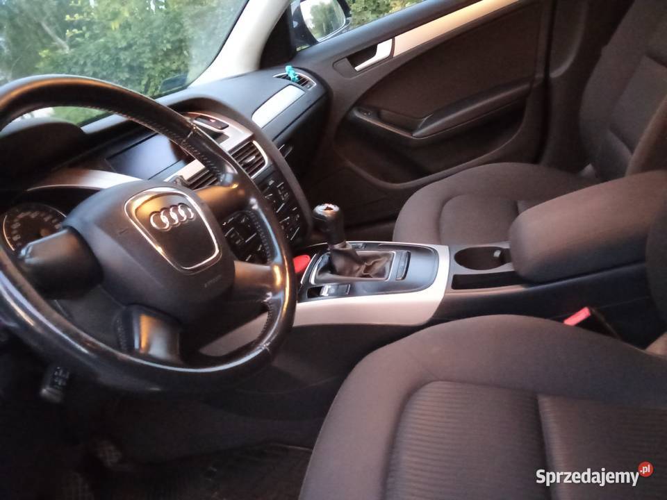 Audi A4 Kombi 2011 model Rok produkcji 2010 Dzierżoniów
