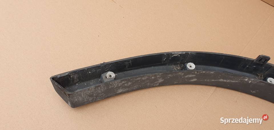 VOLVO FH4 NAKŁADKA BŁOTNIKA LISTWA BANAN PRAWY