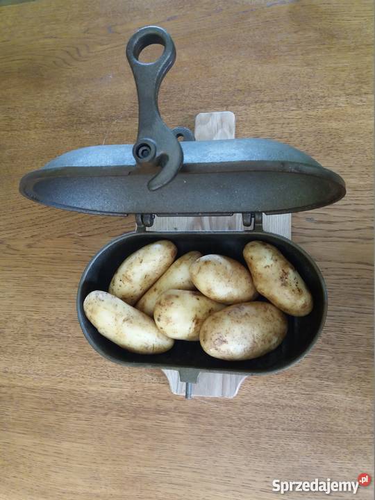 ŻELIWNE NACZYNIE DO ZAPIEKANIA OPIEKACZ KOCIOŁEK Gołdap