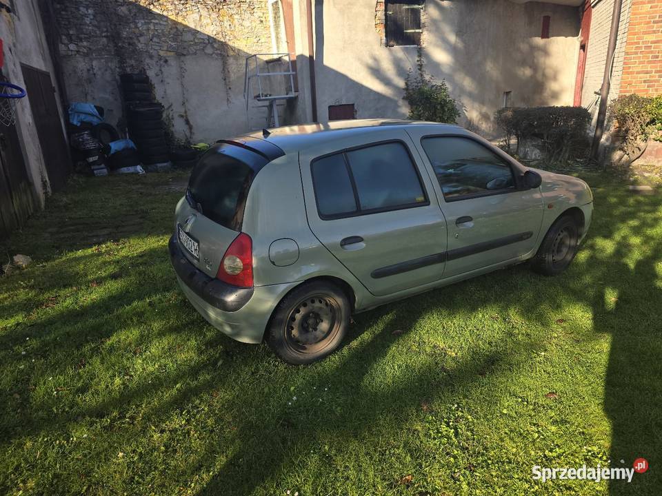 Renault Clio 14 16v do jazdy Orzech