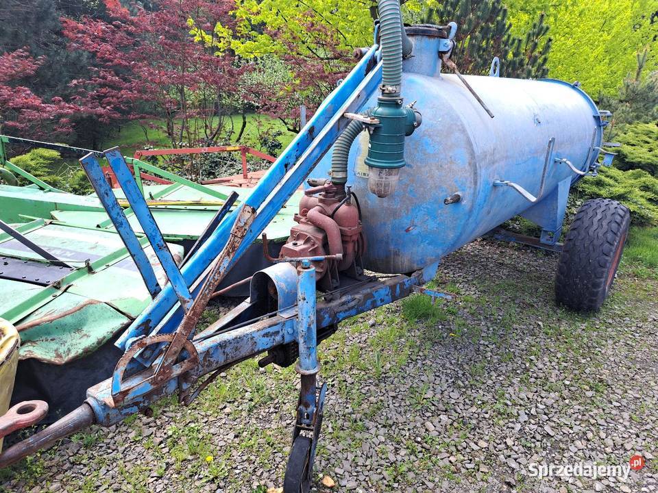 Beczka 2300 litrow nieuszkodzony małopolskie