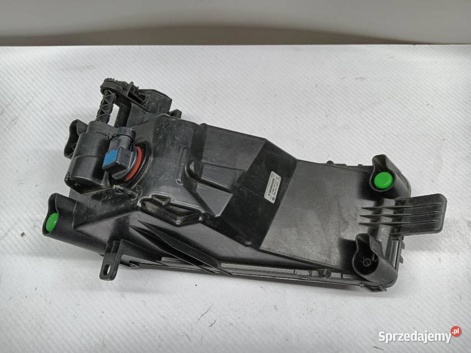 HALOGEN PRZÓD PRZEDNI PRAWY VW TOURAN II Lampy przeciwmgielne sprzedam
