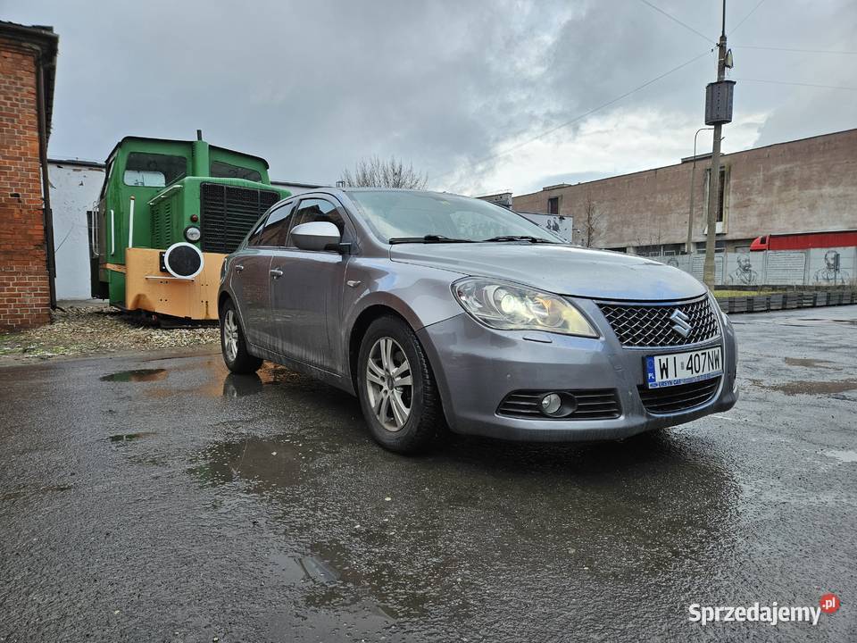 Suzuki Suzuki Kizashi 2010 24 4WD CVT 99700 sprowadzony Warszawa