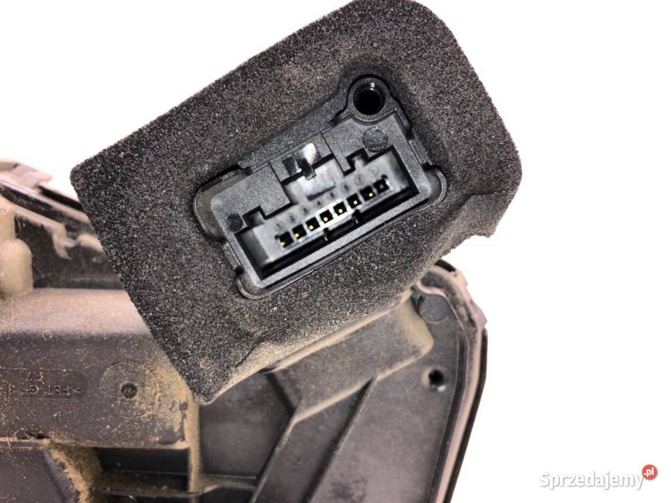 ZAMEK DRZWI PRAWY PRZÓD VW CADDY V Minivan osobowe sprzedam