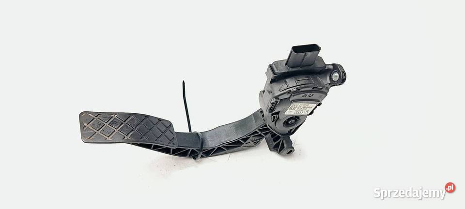 PEDAŁ AUDI A8 D4 8K1723523 Lipno