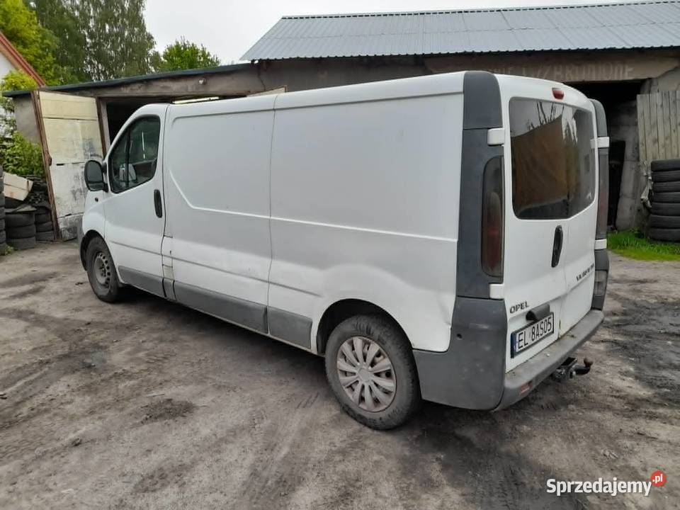 Opel Vivaro2002 r19 DTIUszkodzony SilniCałość manualna