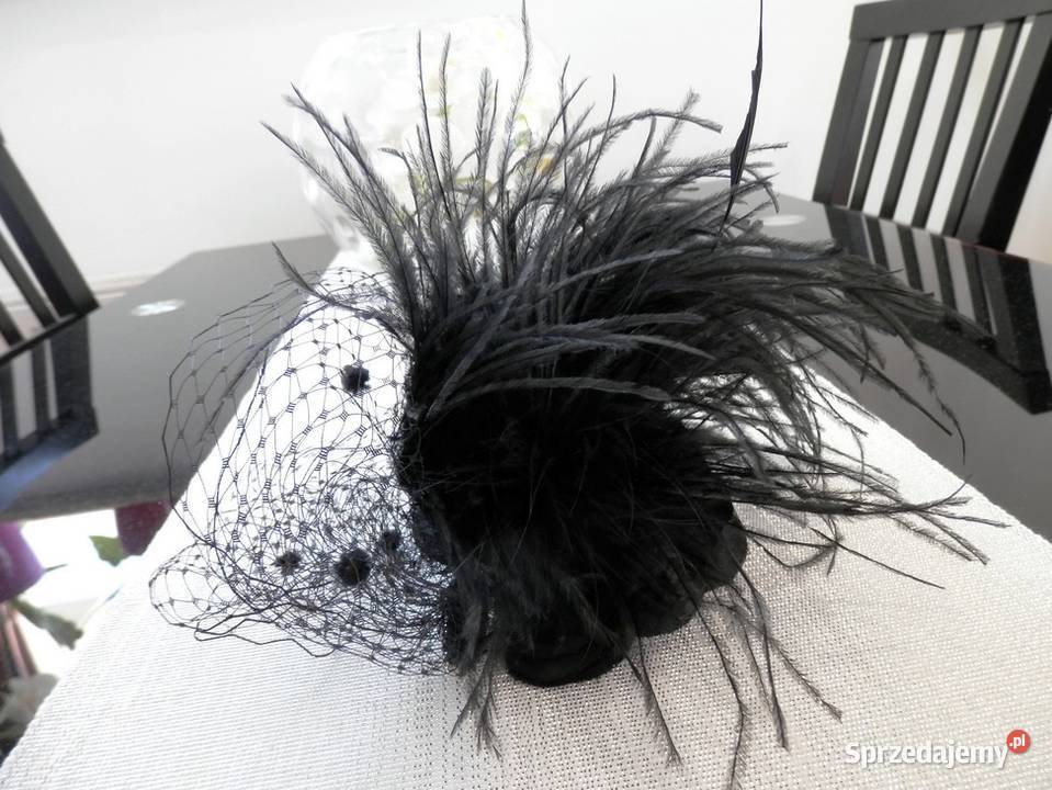 Toczek Fascynator Czarny Woalka Pióra Naturalne Łomża