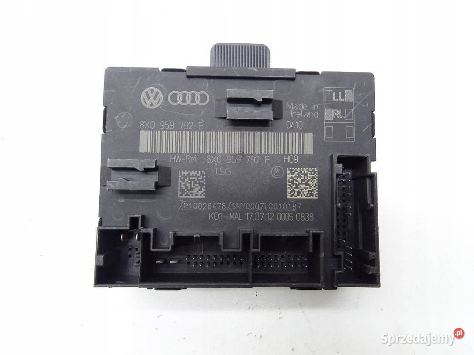 MODUŁ STEROWNIK DRZWI 8X0959792E SKODA SUPERB II Części samochodowe