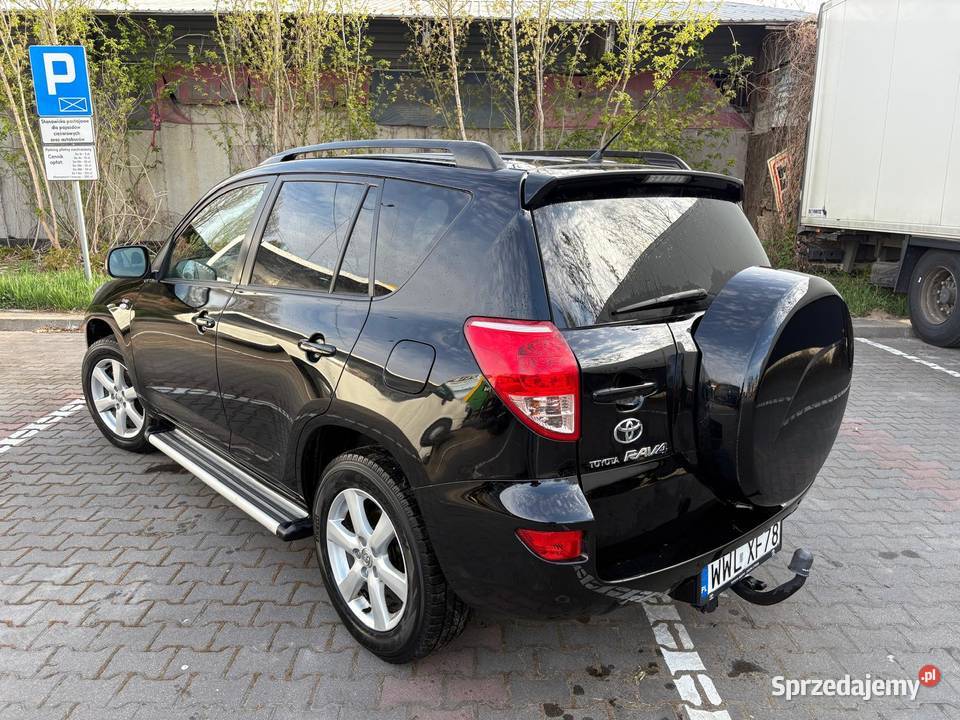 Totoya Rav4 D4D wersja PREMIUM bogate RAV4 Ząbki sprzedam