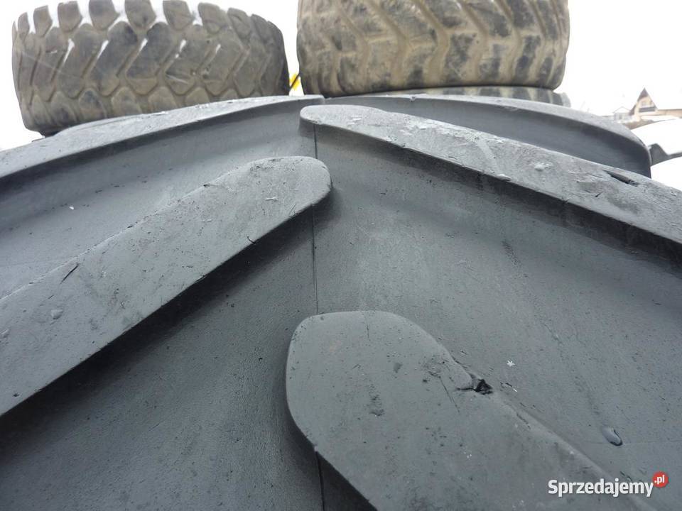 2x Opona używana rolnicza 62070R42 MICHELIN 1600 42cale Zaścianki