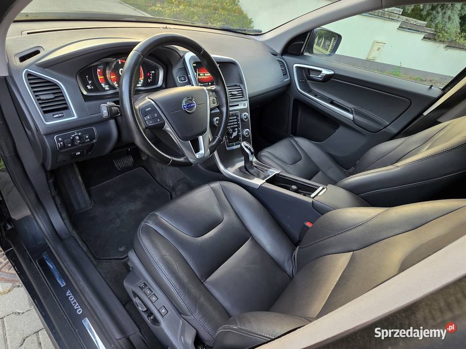 Volvo xc60 24D5 4x4automat opłacony Szwajcar ogranicznik prędkości lubelskie Lublin
