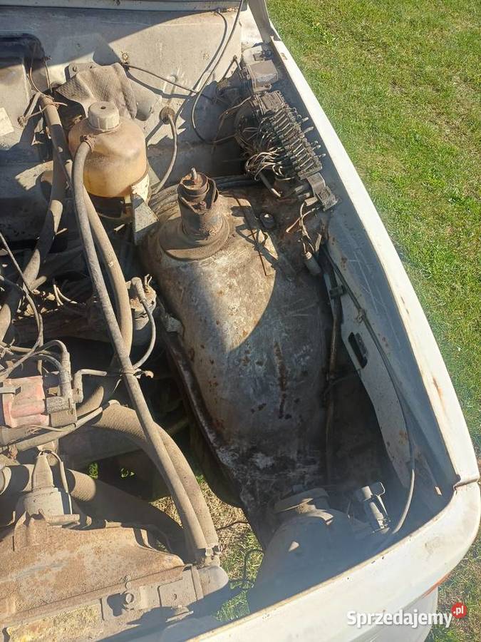 Wartburg 13 1989 z dokumentami uszkodzony Smardów