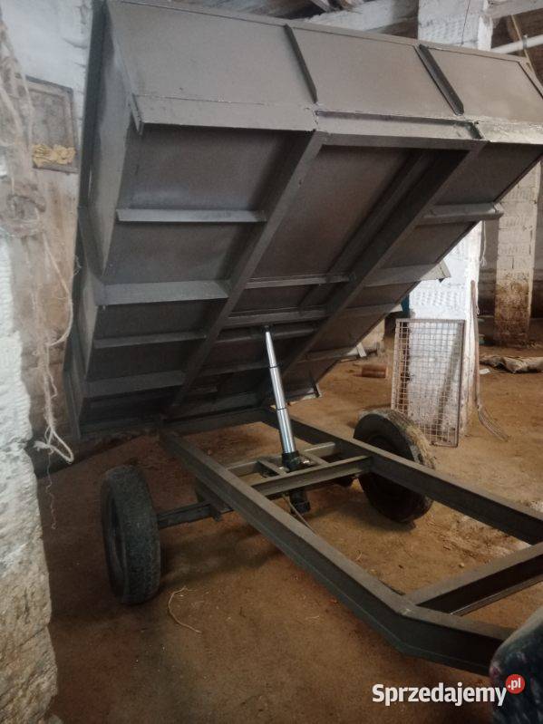 Sprzedam przyczepę jednoosiową wywrotkę nieuszkodzony Przyczepy rolnicze podkarpackie Dębica