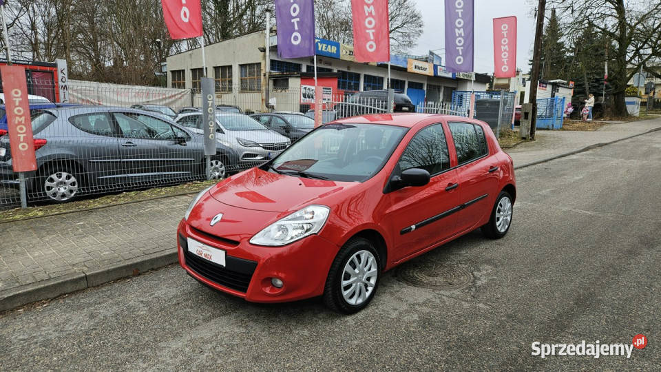 Renault Clio LiftingIdealny na pierwsze autoBez 75KM Szczecin sprzedam