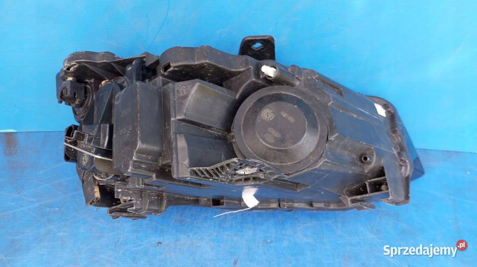 LAMPA LEWY PRZÓD EU AUDI Q2 2016 81A941003