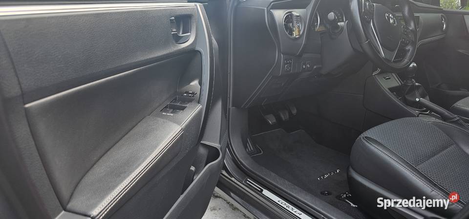 Toyota Corolla 16 50th Anniversary Najbogatsza manualna Motoryzacja Warszawa