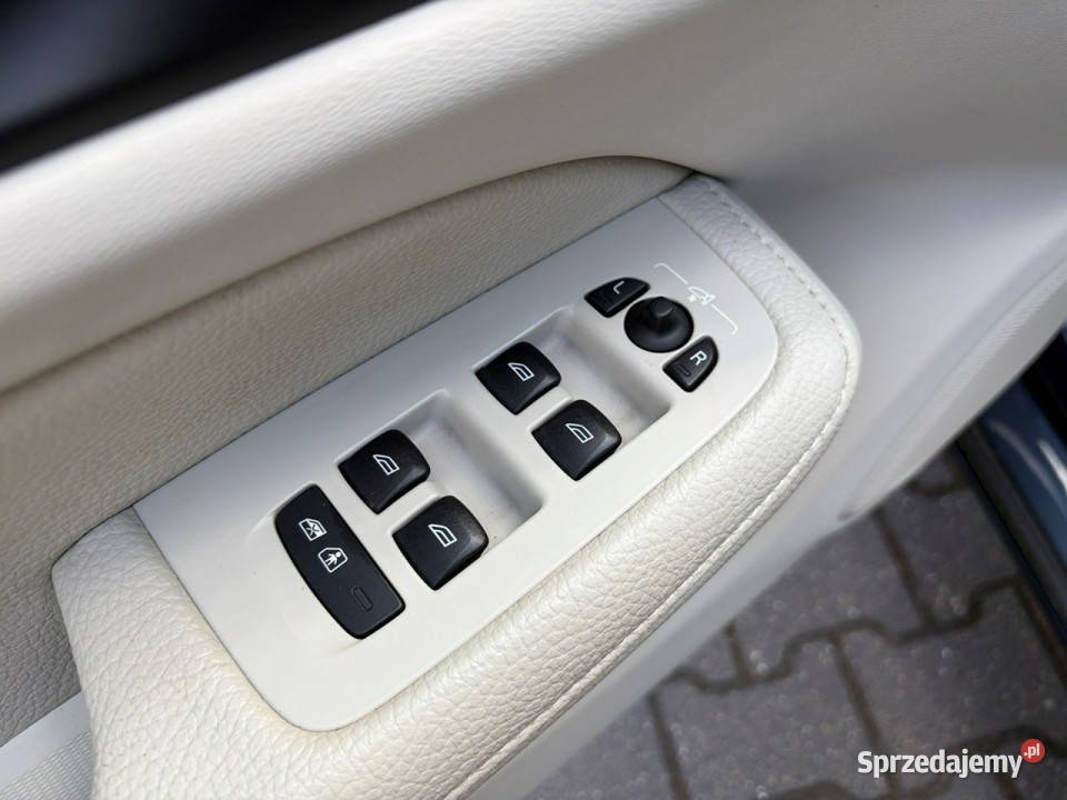 Volvo V60 D3 Jasne skóry Podgrzewane fotele klimatyzacja mazowieckie Lipówki