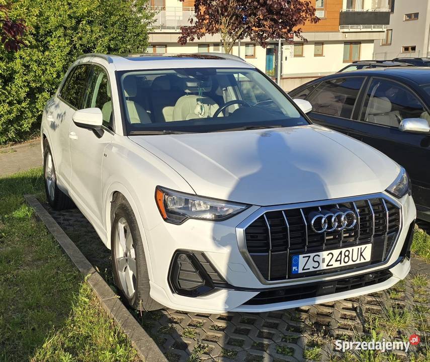 Audi q3 45tfsi Premium S line virtual cocpit przyciemniane szyby Szczecin