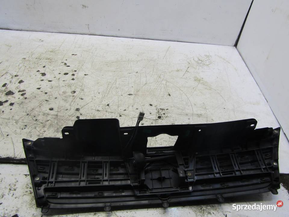 ATRAPA GRILL ZDERZAKA EMBLEMAT SUZUKI VITARA III osobowe