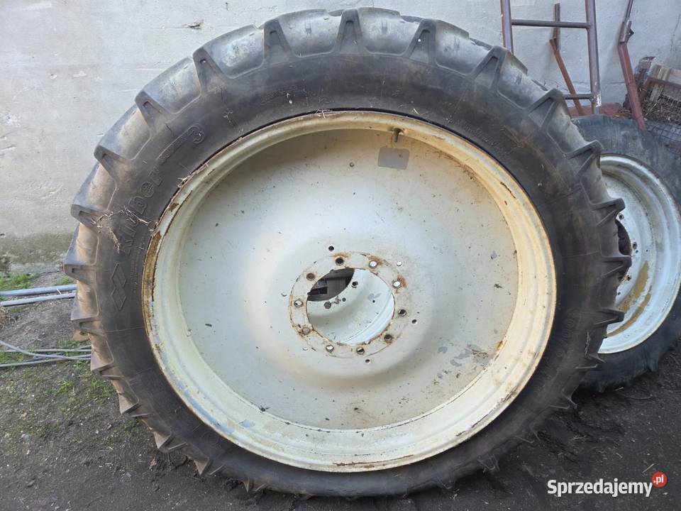 Koła felgi woskie r32 przód tyłr46 NH7030 Nowa Sól