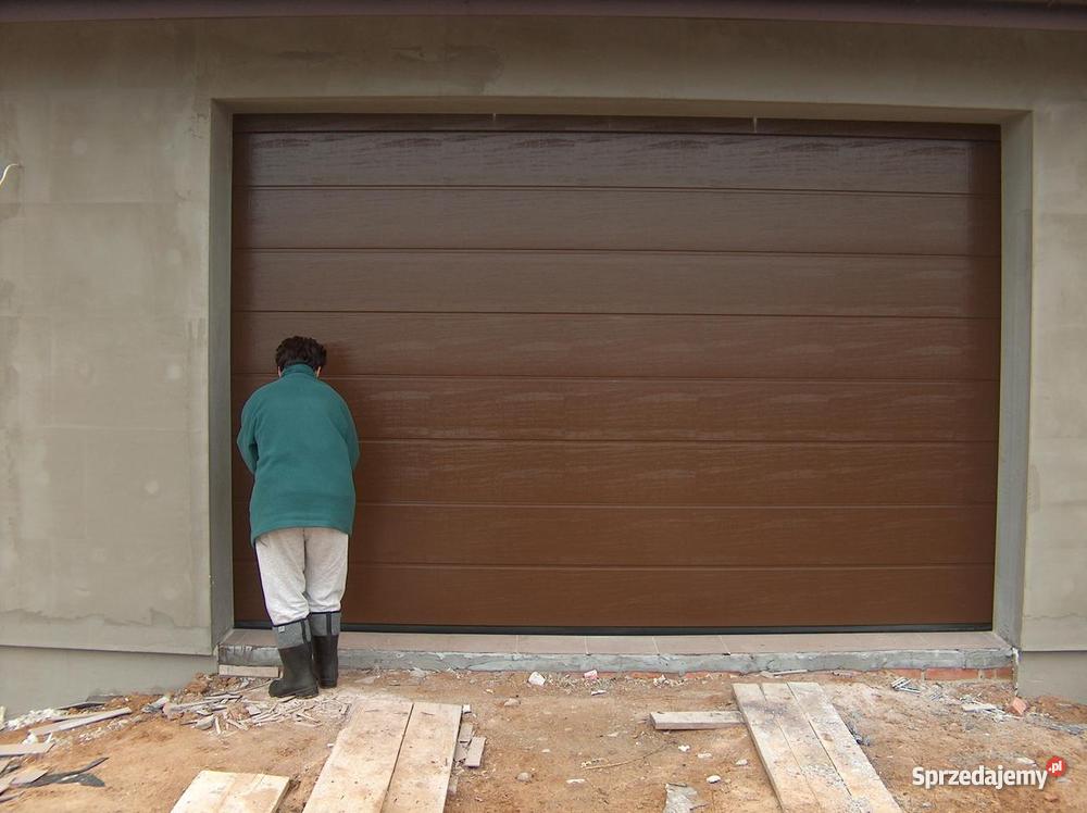 Brama garażowa segmentowa 345 x 220 brązowa Ciopan sprzedam
