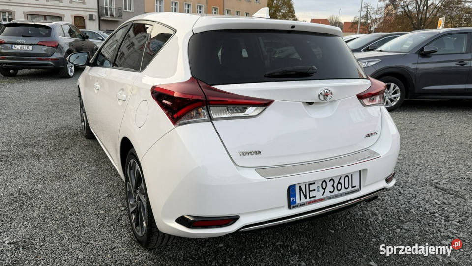 Toyota Auris Benzyna Zarejestrowany Ubezpieczony Elbląg
