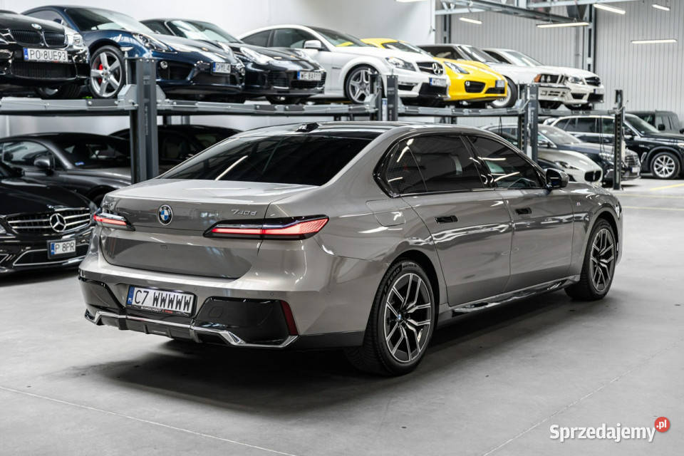 BMW 740 FV 23 Gwarancja 122027 Webasto Sky asystent pasa ruchu Węgrzce