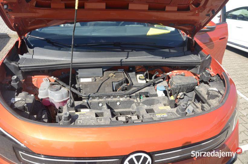 VOLKSWAGEN ID6 2022 EE 204 ID.5