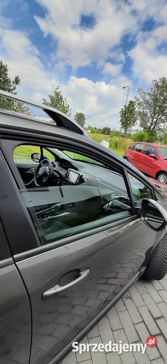 Peugeot 2008 Tech Style SS EAT6 1200cc 110hp benzyna sprzedam