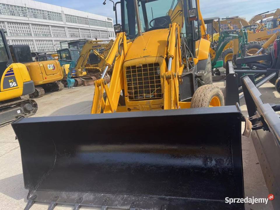 JCB 3 CX 2019 6700 mTH Rok produkcji 2019