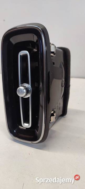 VOLVO XC40 KRATKA NAWIEWU DESKI LEWA 31442625 Wyposażenie wnętrza