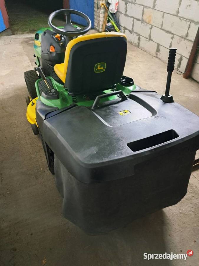 Traktorek kosarka John Deere