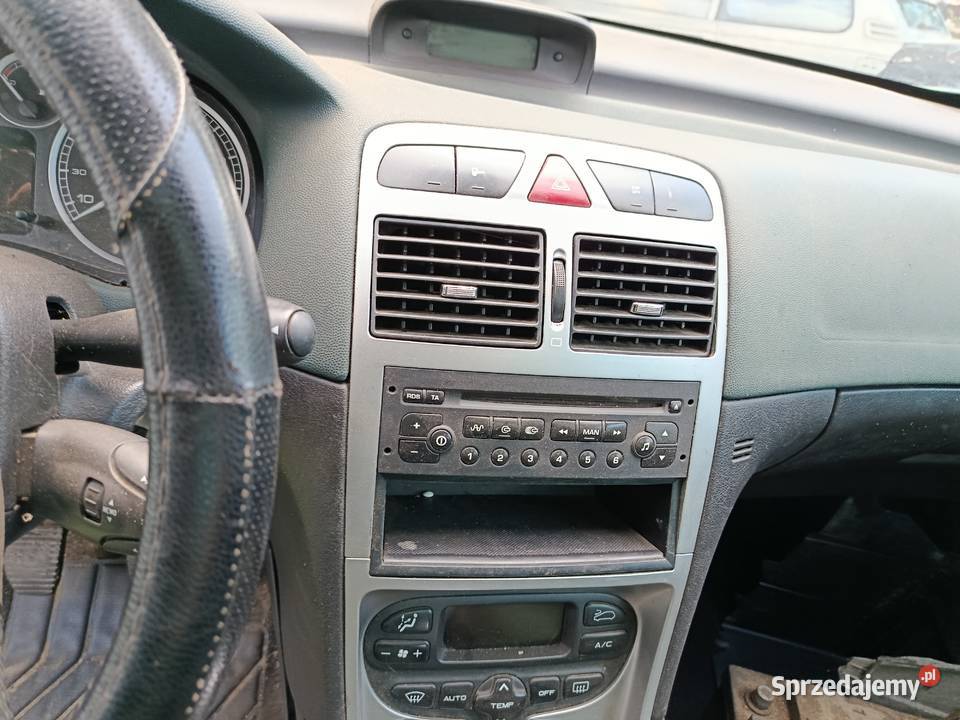Peugeot 307 16 80 kW 2004 r dawca części Rok produkcji 2004 Samochody na części Szklarka Myślniewska
