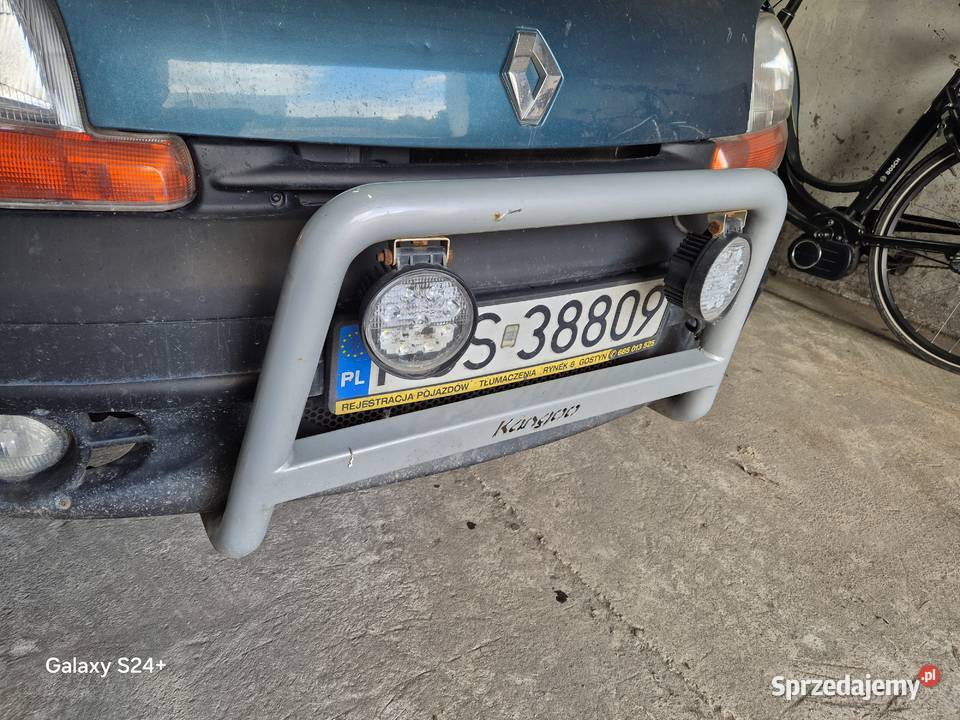 Sprzedam orurowanie i hak holowniczy Renault Golina sprzedam
