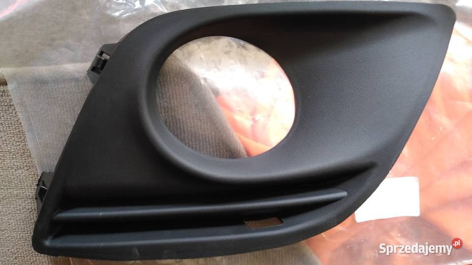 OSŁONA ATRAPA KRATKA HALOGENU XC60 KOMPLET PiL listwy na zderzak Inowłódz sprzedam