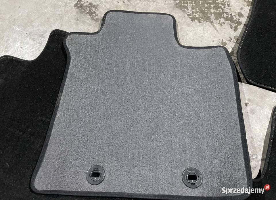 Dywaniki welurowe Toyota Avensis t27 t29 Nowe Dywaniki Lachowskie
