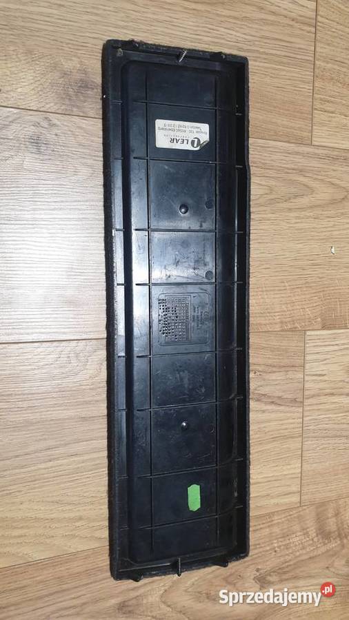 Audi A8 D2 Tapicerska prawa bagażnika 4D0863476A świętokrzyskie