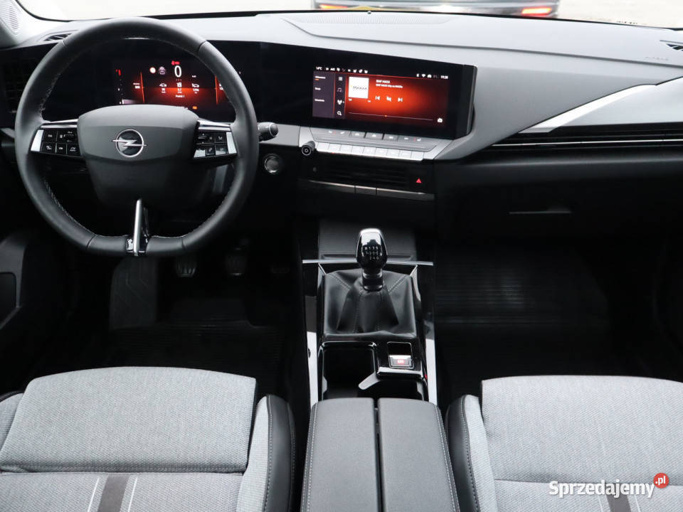 Opel Astra 12 Turbo kamera cofania Katowice