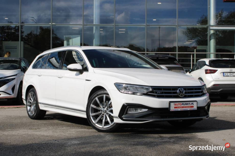 Volkswagen Passat 2022r ACC Navi Skóra Hak FV23 automatyczna małopolskie Kraków