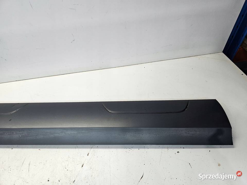 LISTWA DRZWI PRAWY PRZÓD AUDI Q3 8U 8U0853960D Listwy i nakładki Przystajń