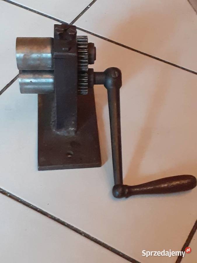 Maszynka idealnie sprawdza się do obróbki kabli Częstochowa