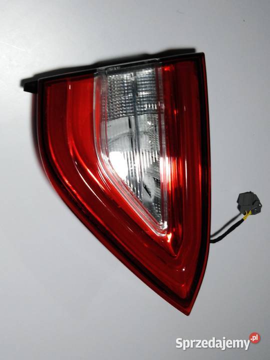 LAMPA TYLNA LEWA MASERATI LEVANTE 2017 Wschowa sprzedam