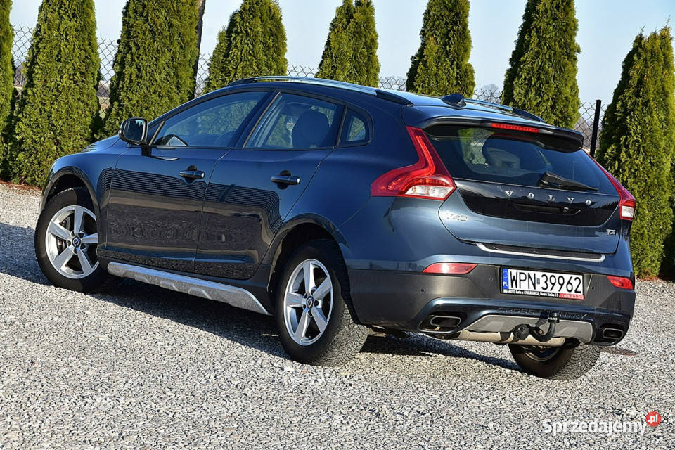 Volvo V40 Cross Country 15T3 152 Led Navi Kamera nawigacja Nowe Kucice sprzedam