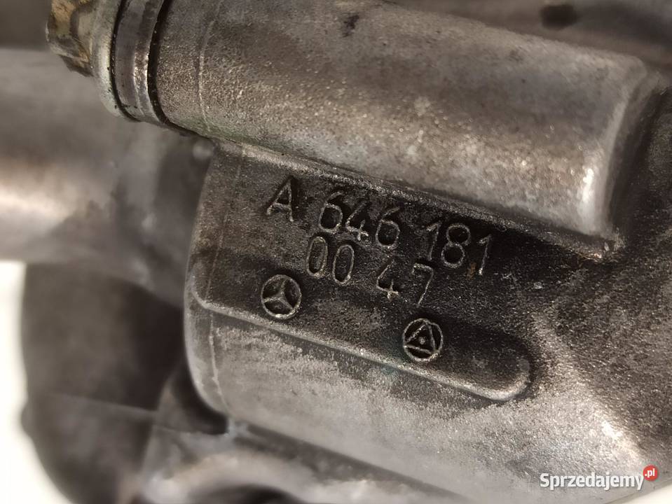 MERCEDES W211 POMPA OLEJU A6461810047